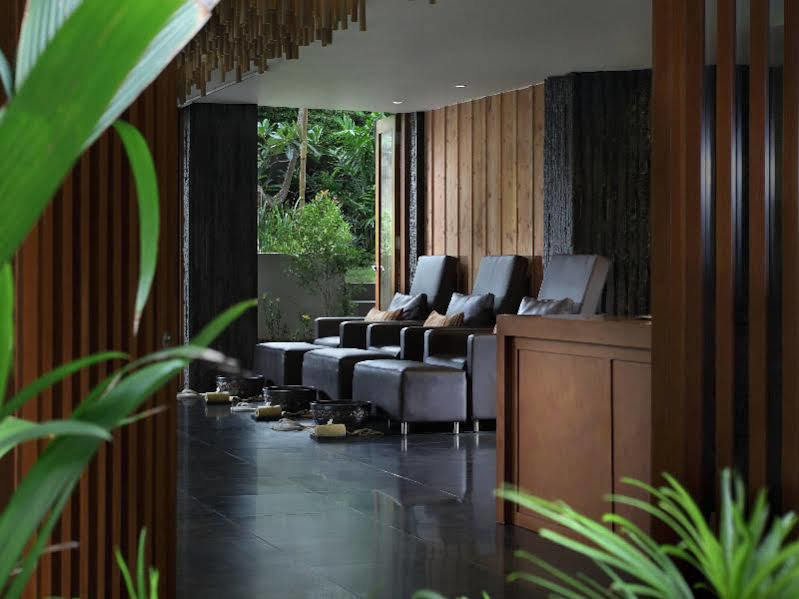Bali Dynasty Resort Kuta  Exterior photo