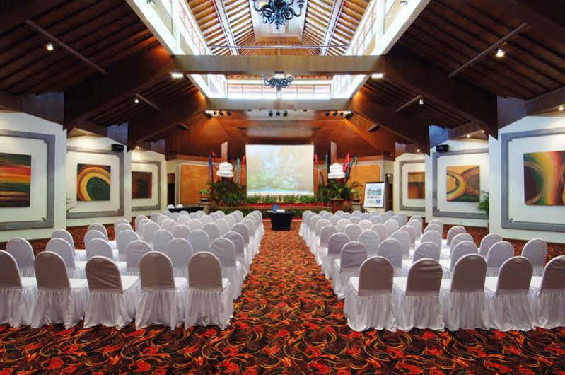 Bali Dynasty Resort Kuta  Exterior photo