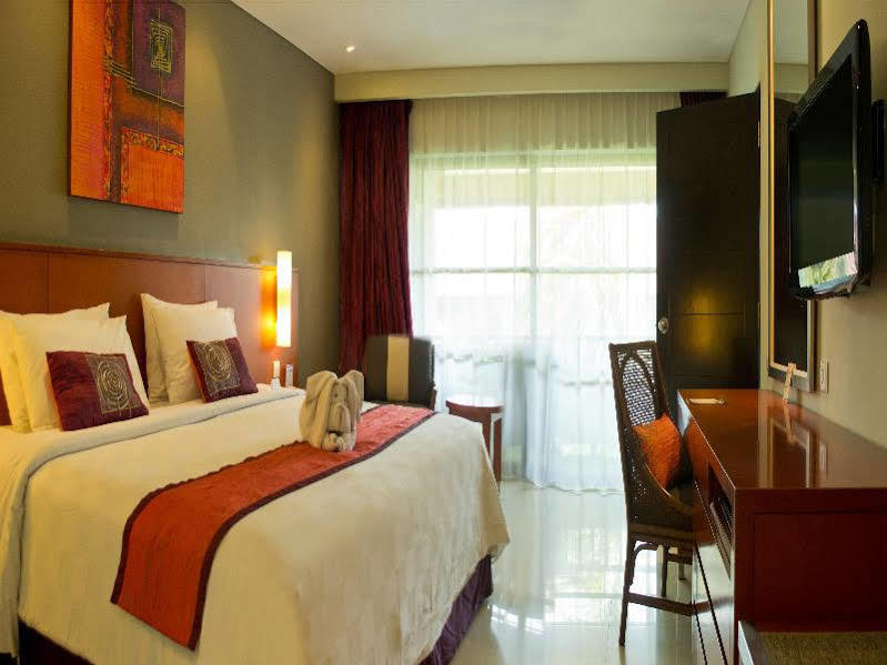 Bali Dynasty Resort Kuta  Exterior photo